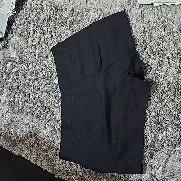 Bundle of shorts size 3, 4, 5 and 7 - Picture 7 of 11